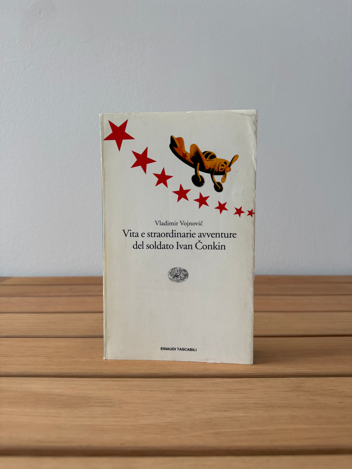 Vita e straordinarie avventure del soldato Ivan Čonkin - Vladimir Vojnovič