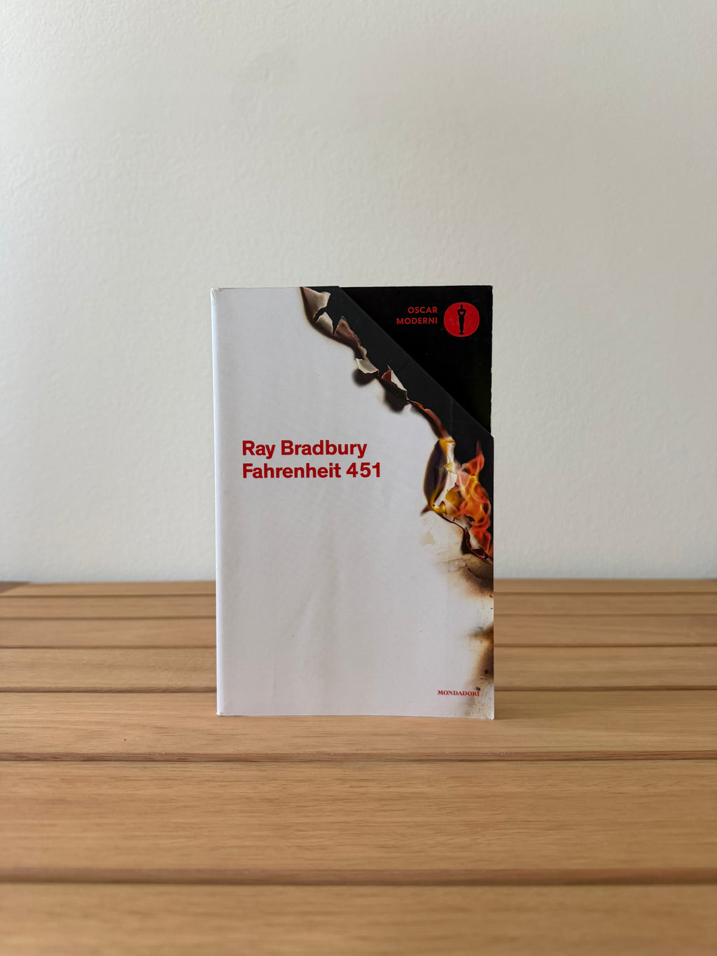 Fahrenheit 451 - Ray Bradburry