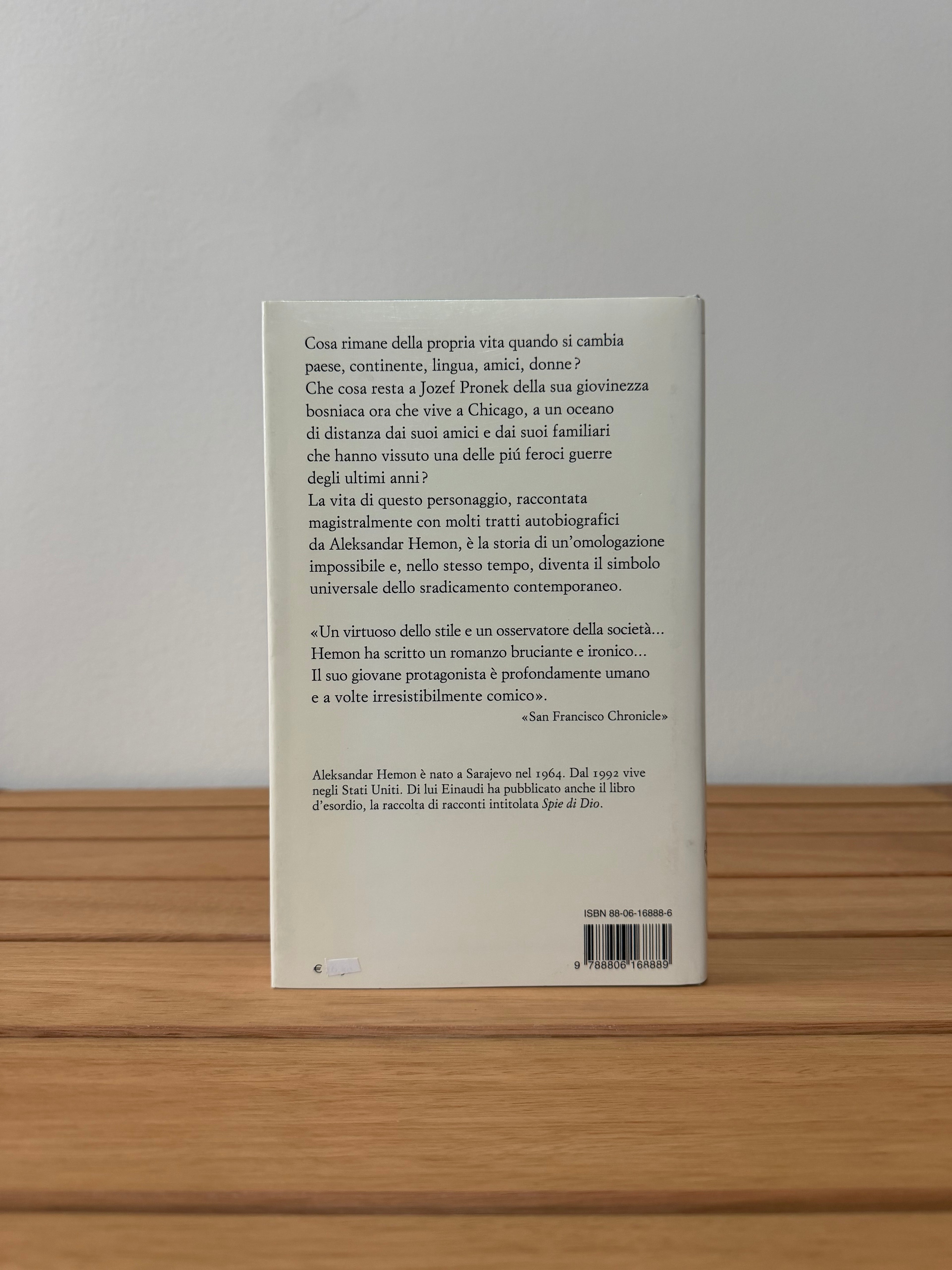 Nowhere Man - Aleksandar Hemon
