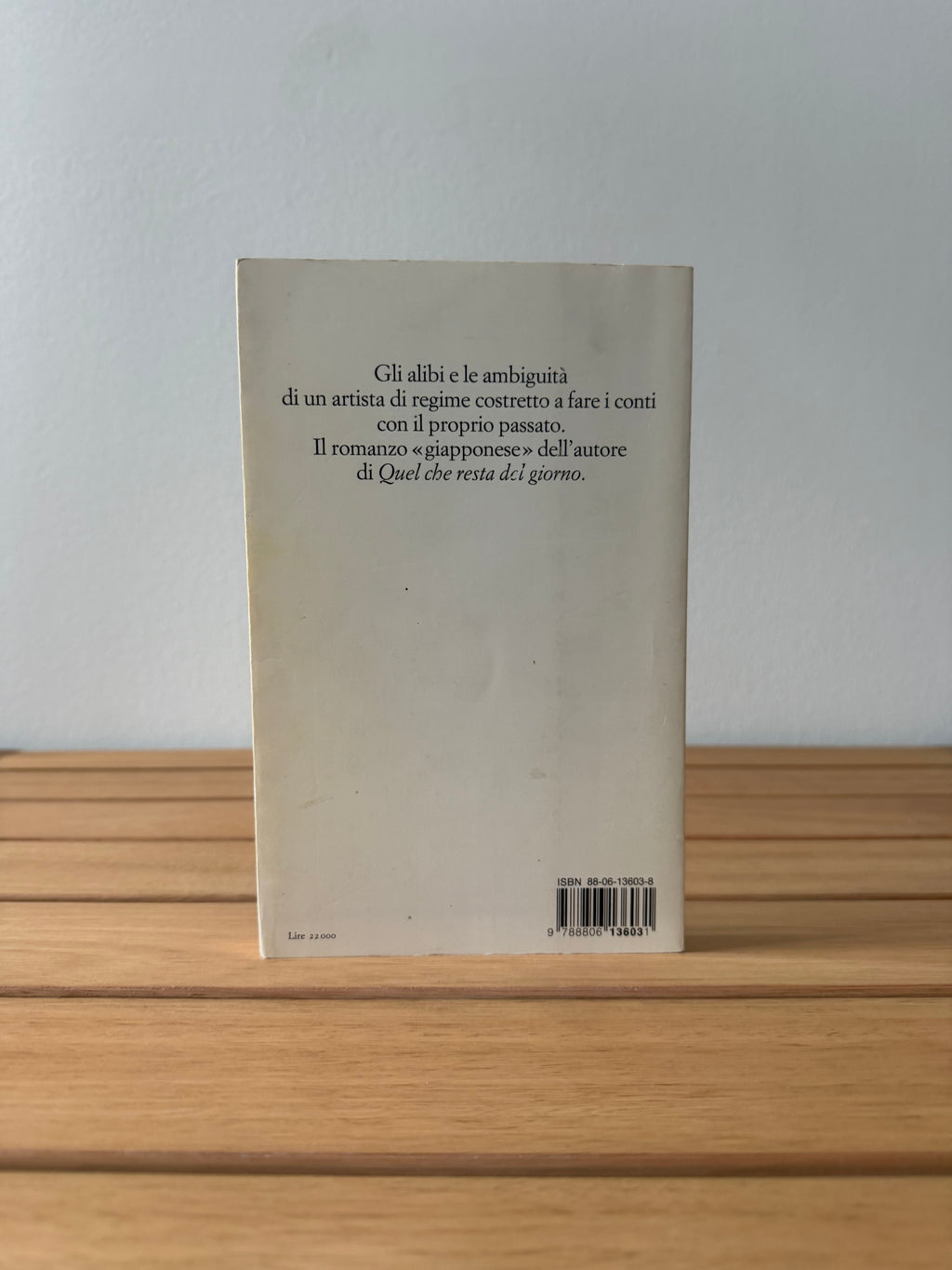 Un artista del mondo effimero - Kazuo Ishiguro