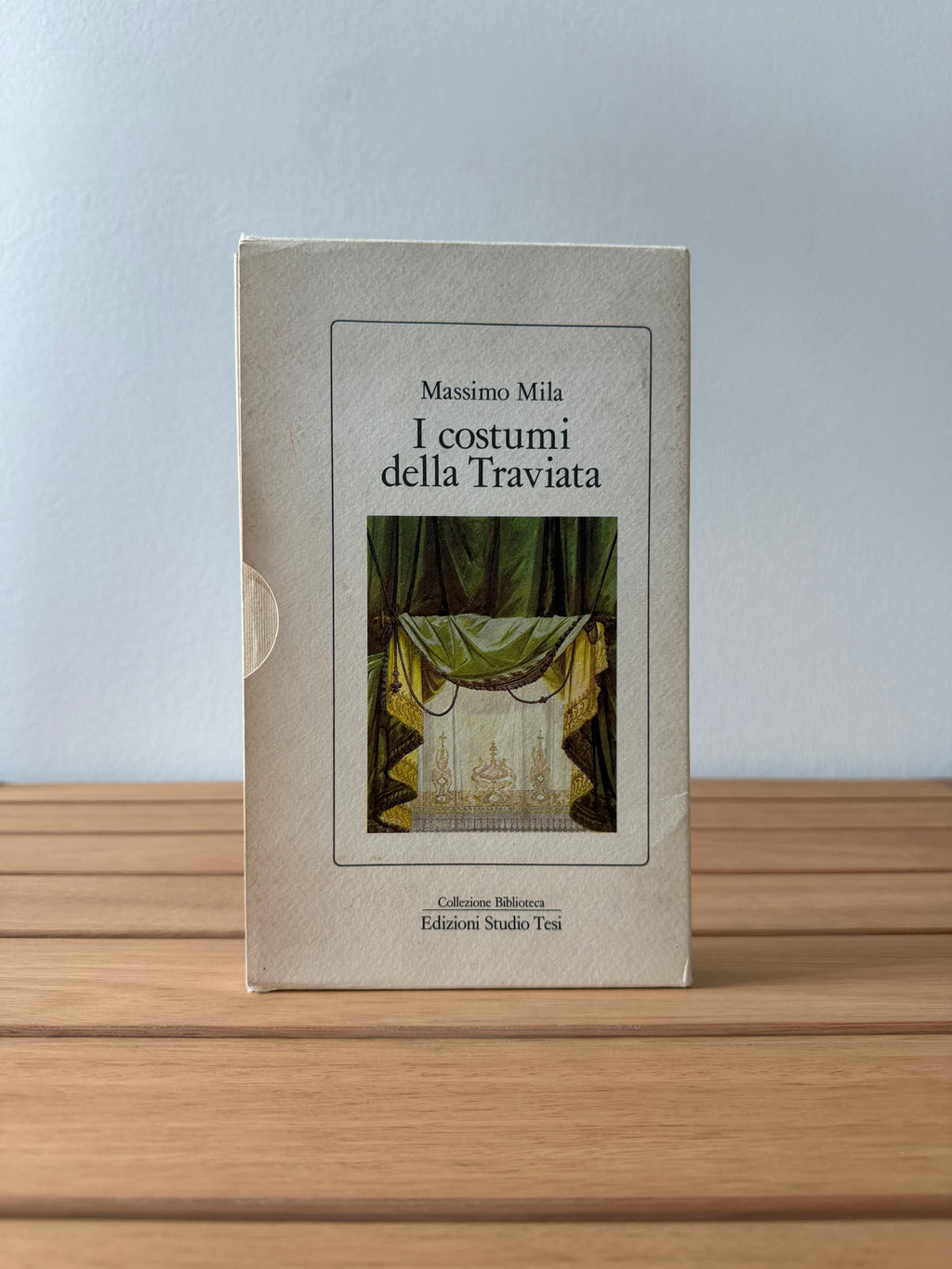 I costumi della Traviata - Massimo Mila