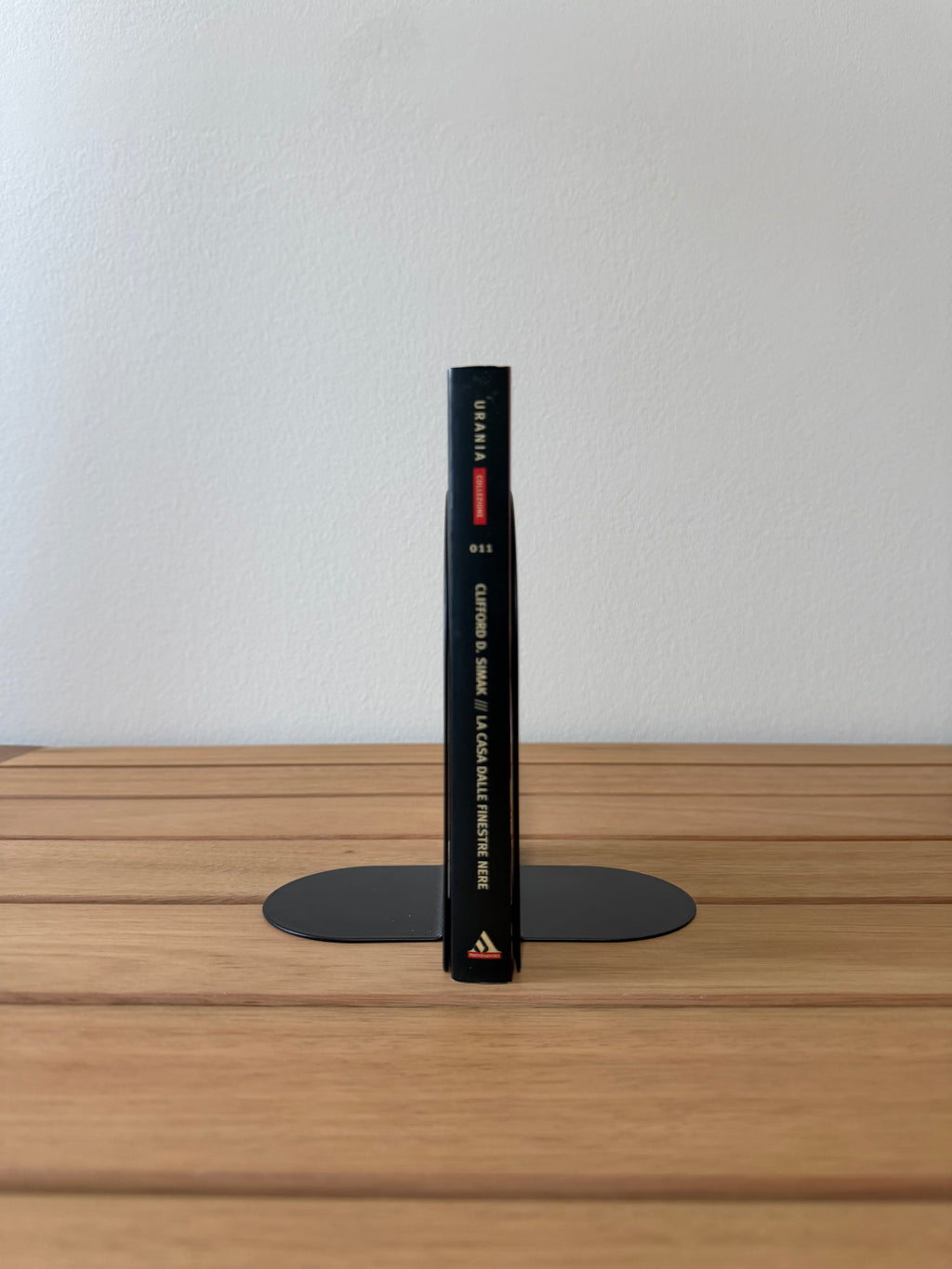 La casa dalle finestre nere - Clifford D. Simak