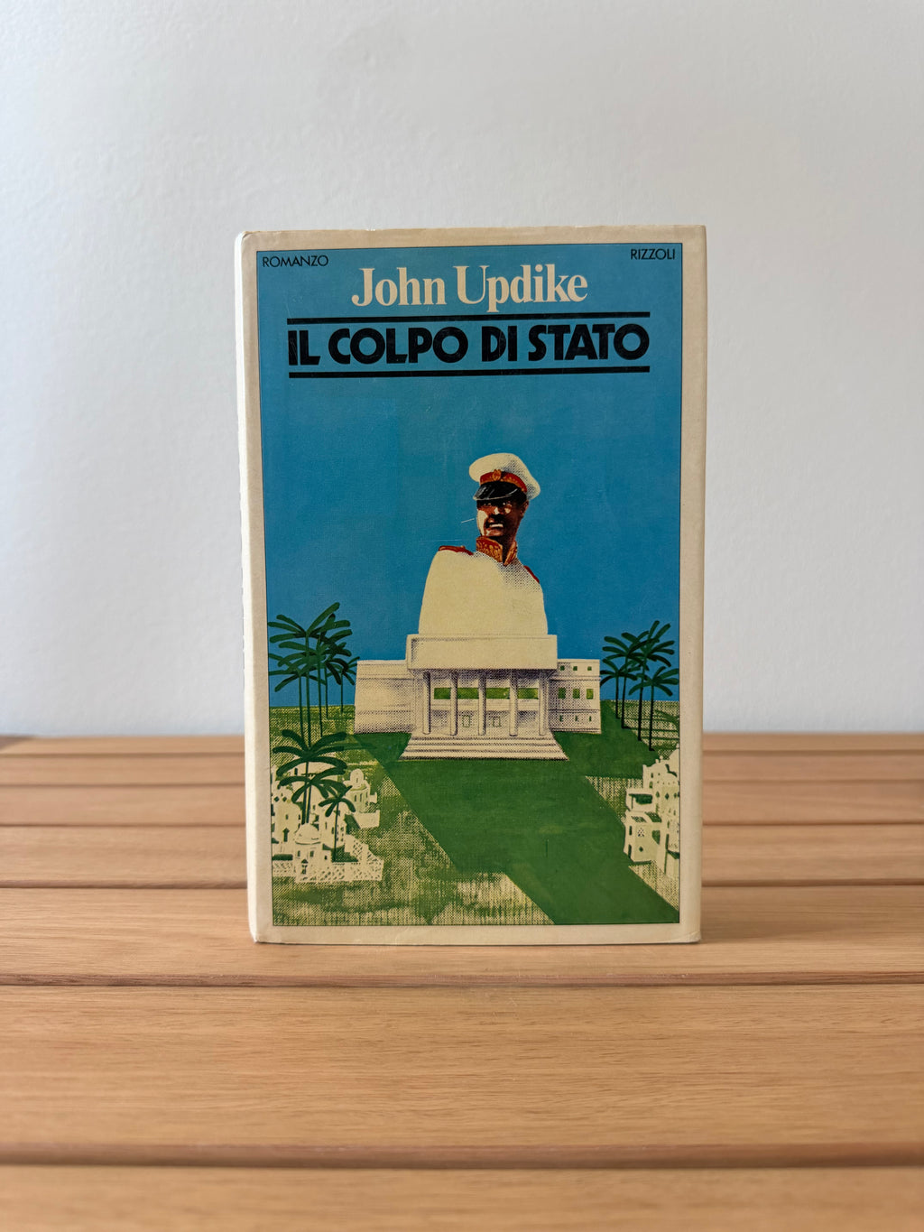 Il colpo di Stato - John Updike